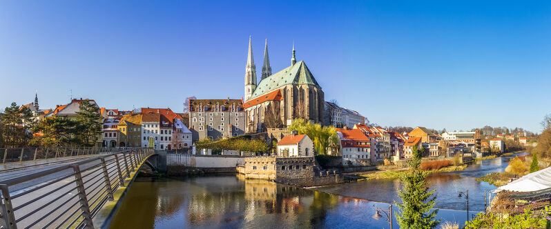 Imagebild: Treuhand Hannover Steuerberatung und Wirtschaftsberatung für Heilberufe GmbH