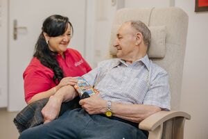 Bild zur Stelle Pflegehelfer | stationäre Pflege (m/w/d)