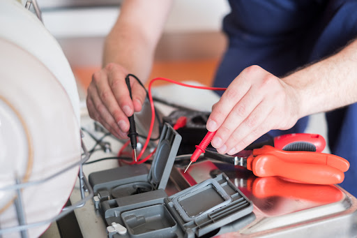 Bild zur Stelle  AZUBI (m/w/d) ELEKTRONIKER FÜR ENERGIE- UND GEBÄUDETECHNIK 2025