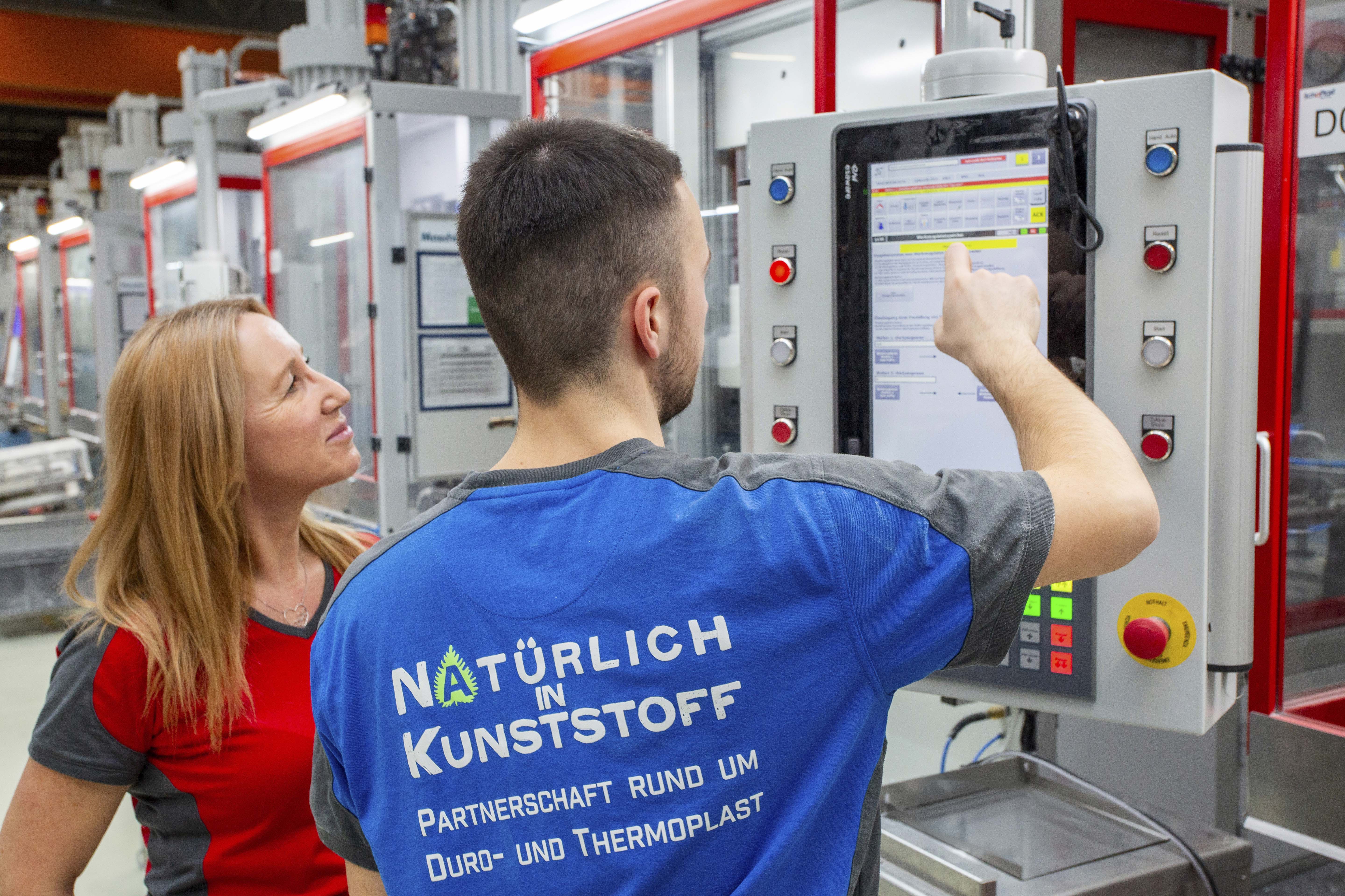 Bild zur Stelle Wir bilden aus! Kunststoff- und Kautschuktechnologe (m/w/d) 2026