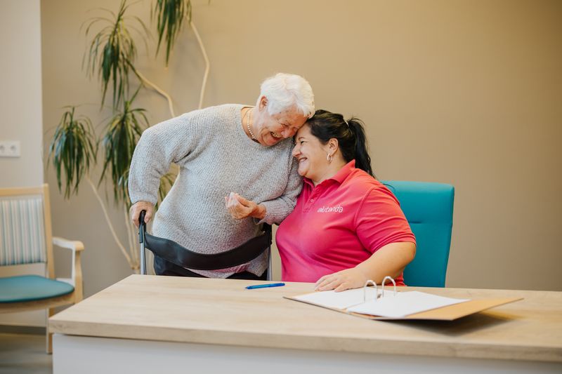 Bild zur Stelle Pflegehelfer | Lebenspark "An der Spree" (m/w/d)