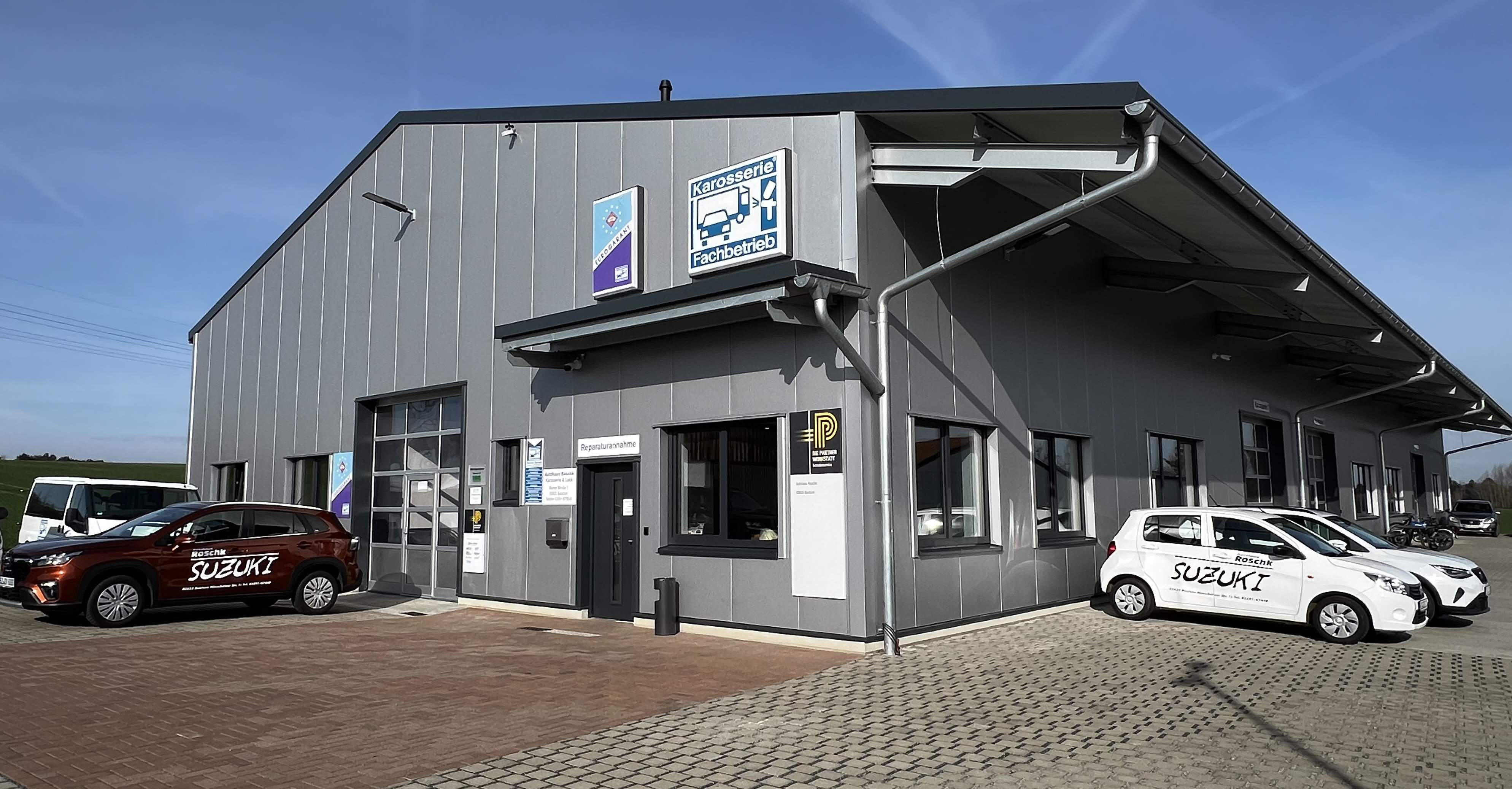 Bild zur Stelle Schadensgutachter (m/w/d), Karosserie- & Fahrzeugbaumeister (m/w/d), Serviceberater (m/w/d), Kundendienstmitarbeiter (m/w/d), Sachverständiger (m/w/d)