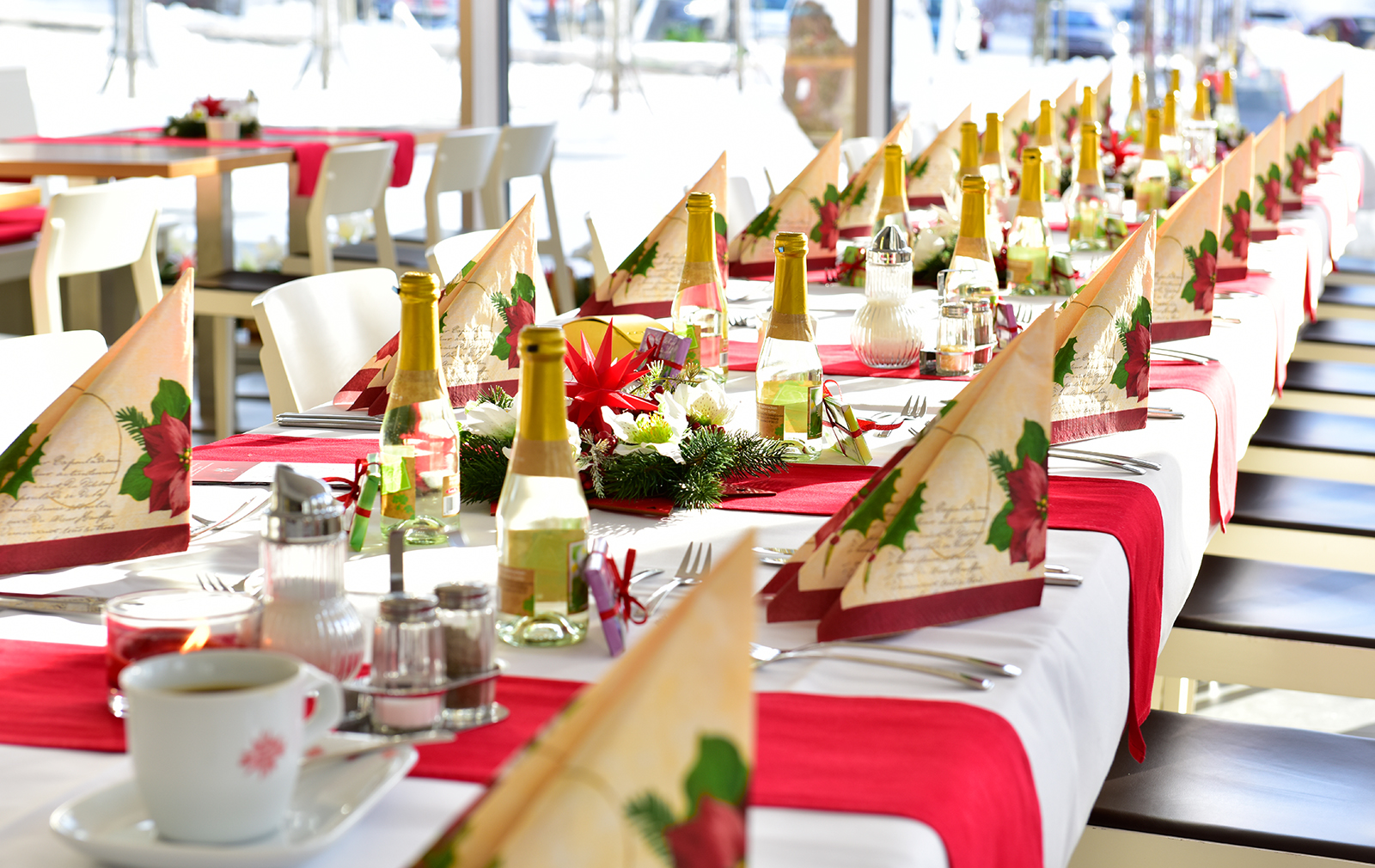 Bild zur Stelle Servicekraft Restaurant (m/w/d)